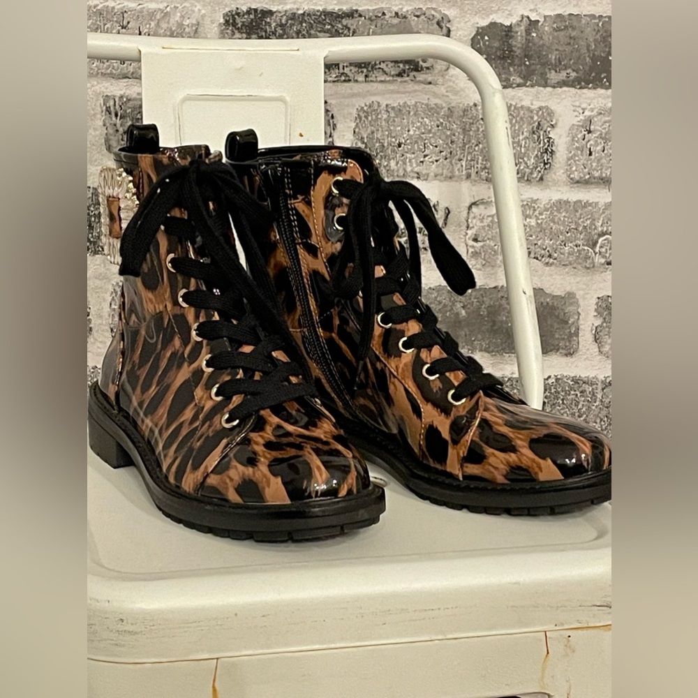 Alex Marie ladies 6M leopard print lace up combat boots